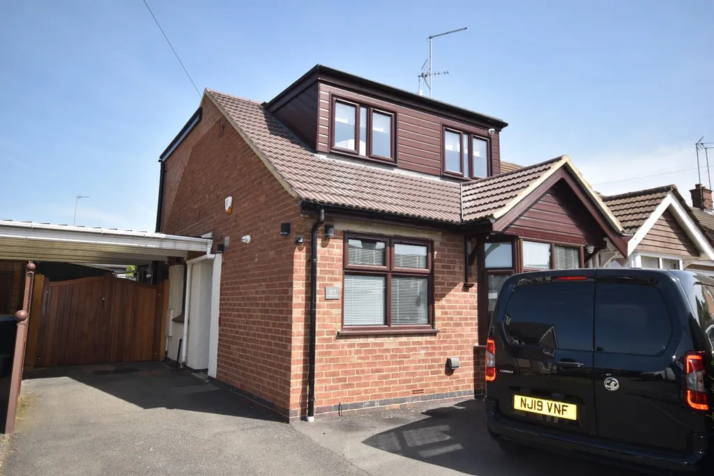 Lockwood Close, Kingsthorpe, Northampton NN2 - View 3