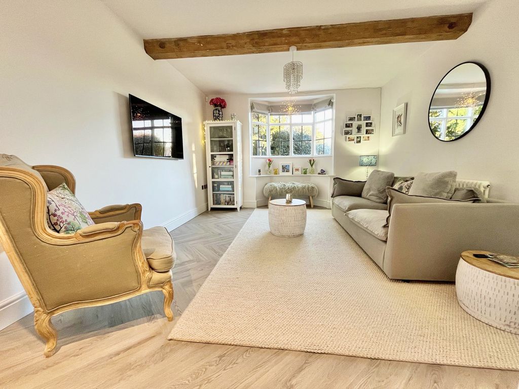 Property photo 3 of 26