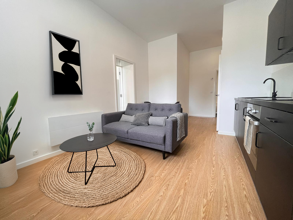 Property photo 1 of 9