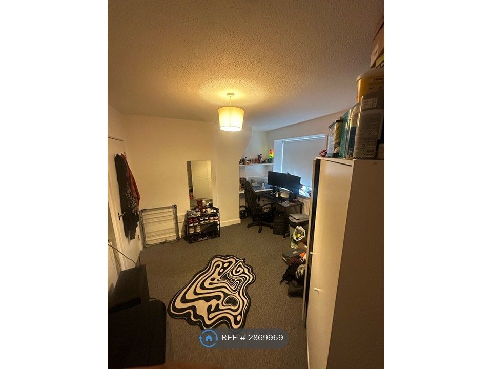 Property photo 1 of 3