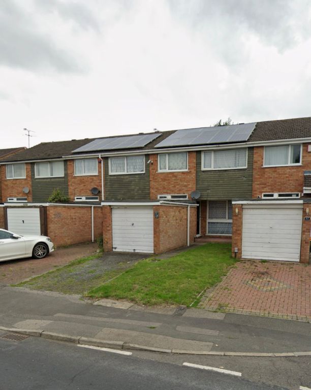 Property photo 1 of 2