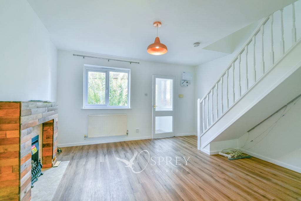 Property photo 3 of 10 Photo 03