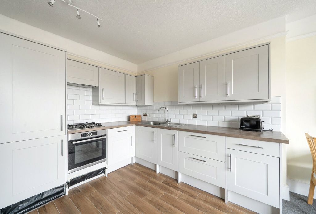 Property photo 2 of 10 1384137-6-69248F1...