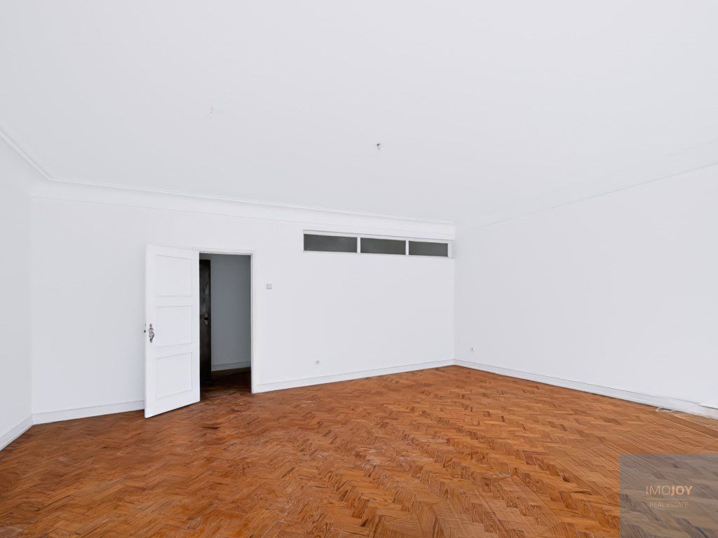 Property photo 2 of 29