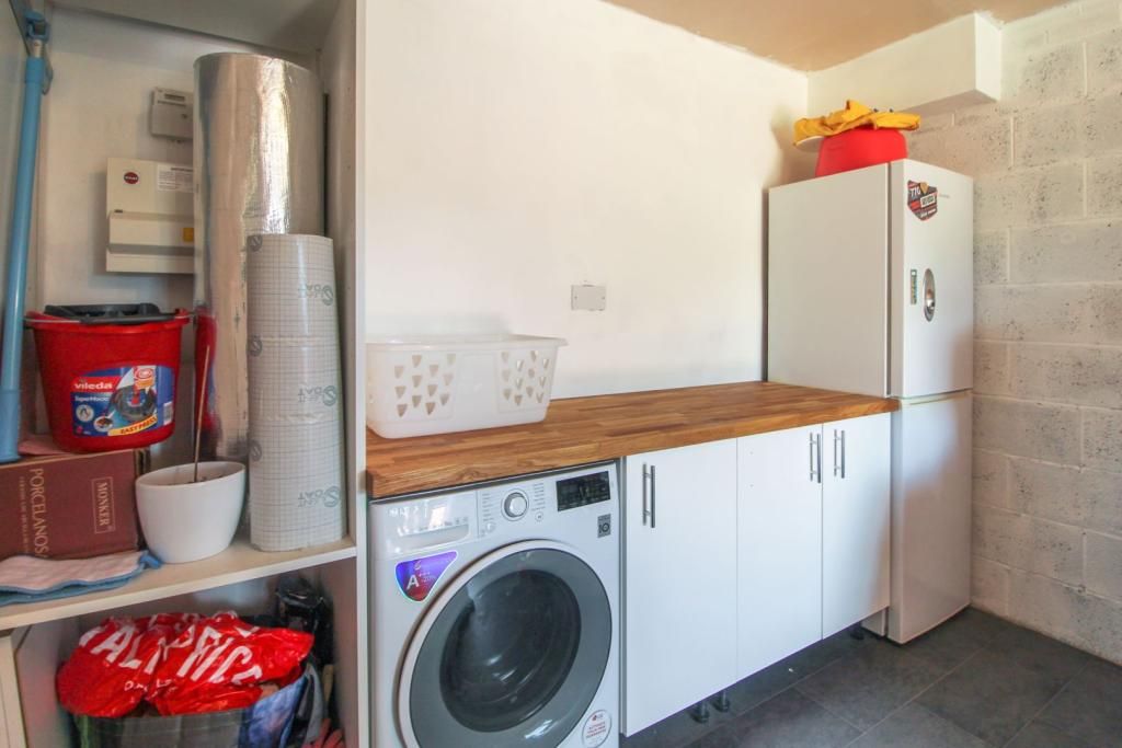 Property photo 3 of 20 Utility Room