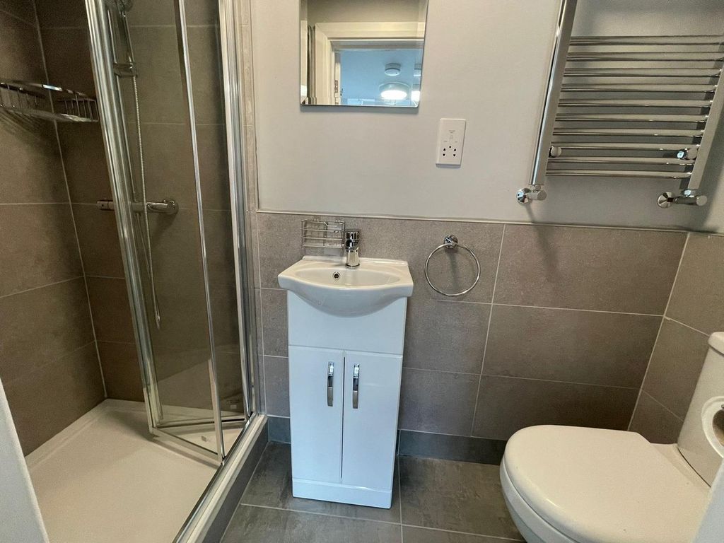 Property photo 2 of 3