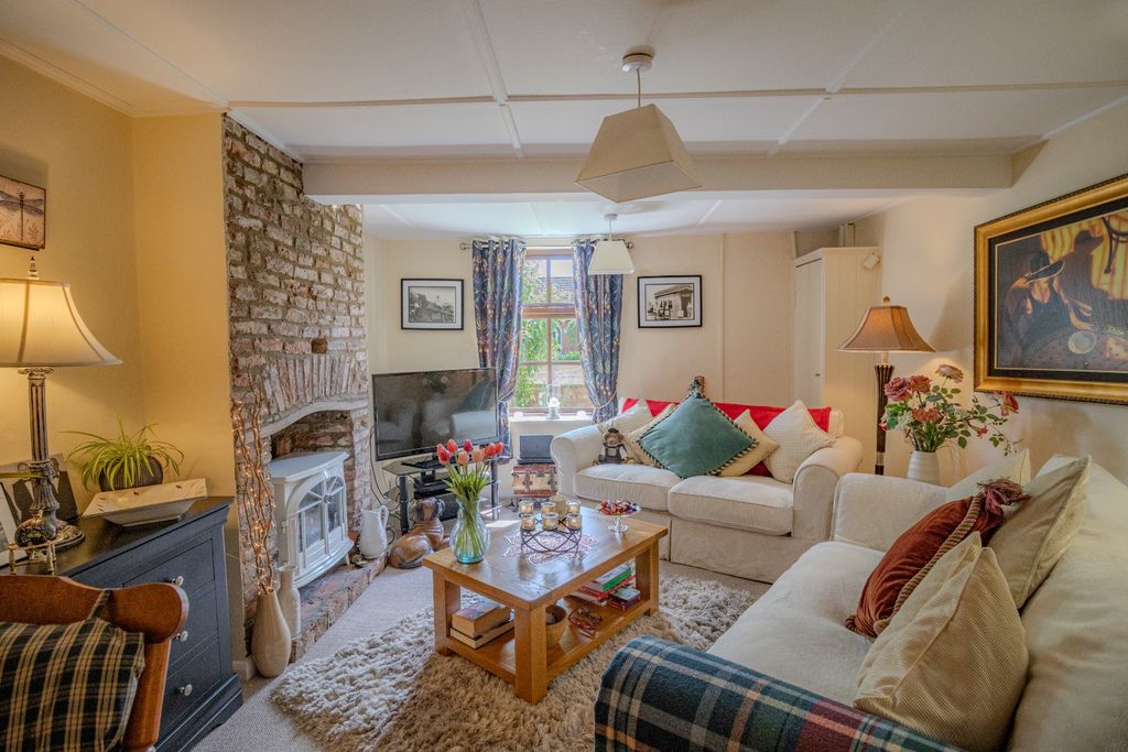Property photo 3 of 29 5162435