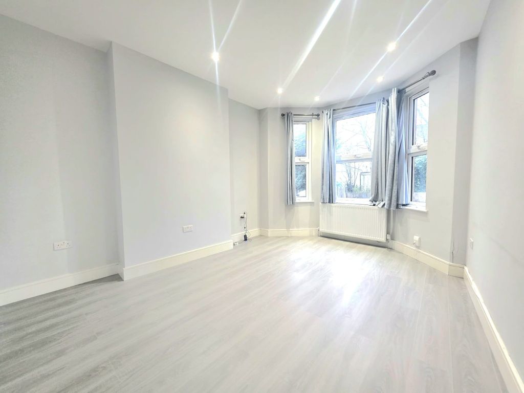 Property photo 2 of 15 Living Room Actual