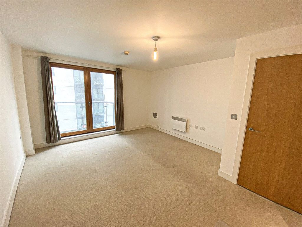 Property photo 2 of 7 Picture No. 04
