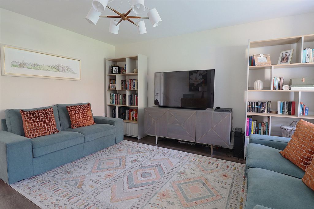 Property photo 3 of 20 Living Room
