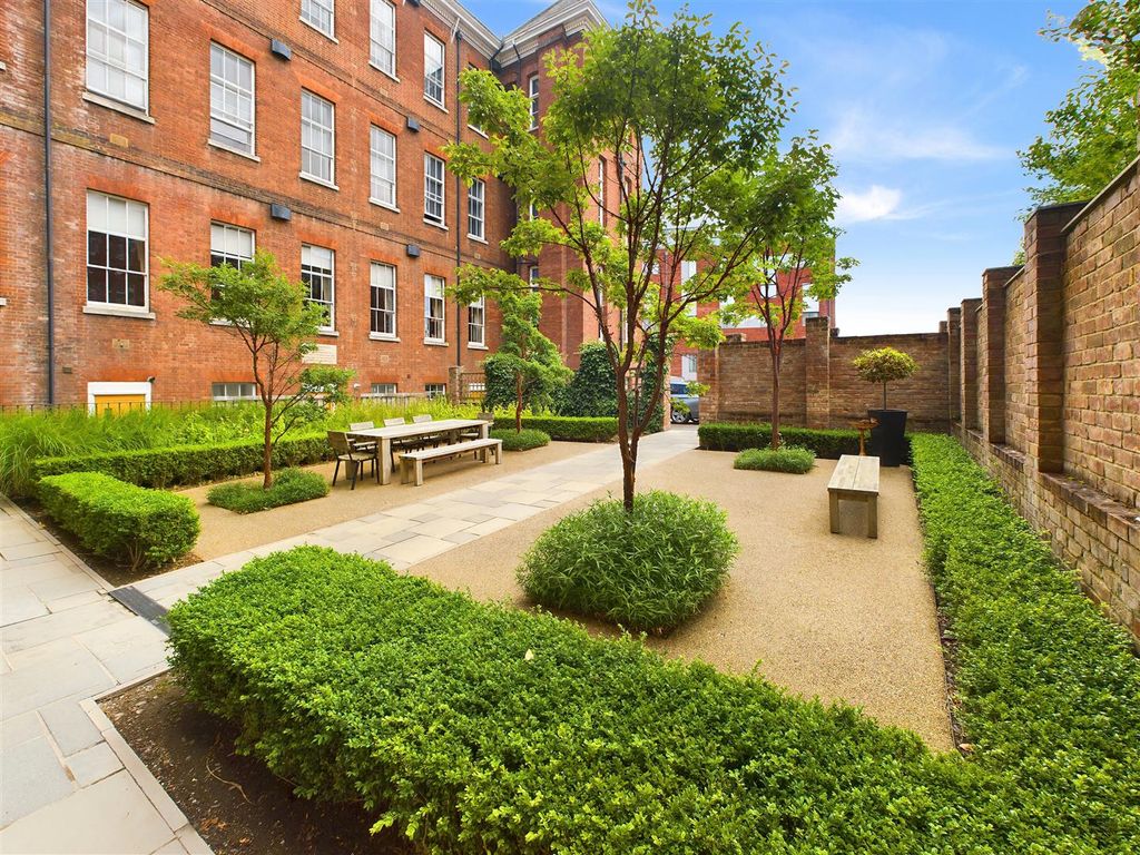 Additional image 13 of 2 bed flat for saleSouthernhay East., Exeter EX1