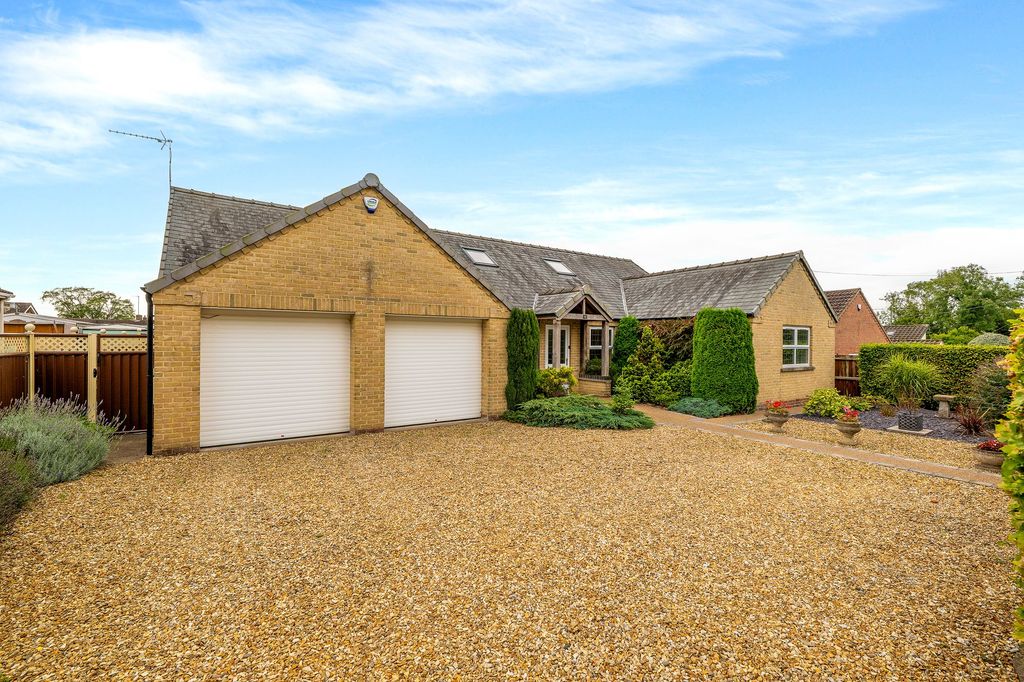 Property photo 1 of 46