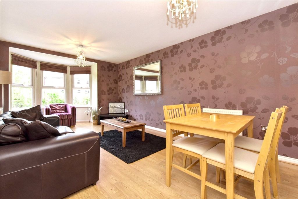 Property photo 2 of 9 Picture 2