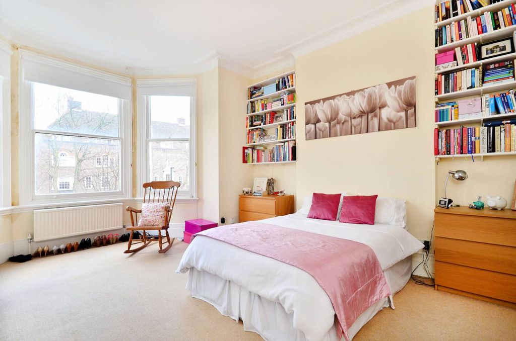 Property photo 1 of 8