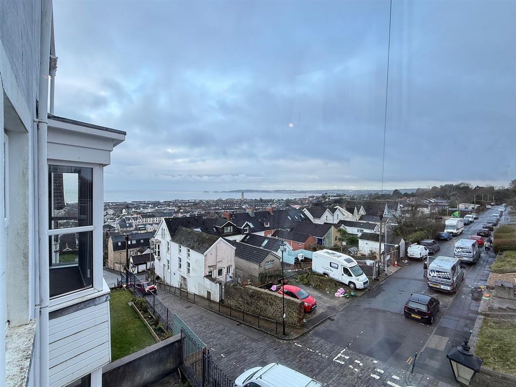 Property photo 3 of 9 5.Jpg