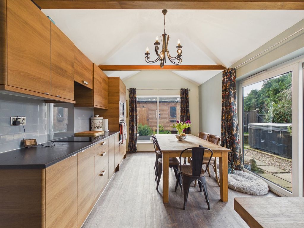 Property photo 3 of 26