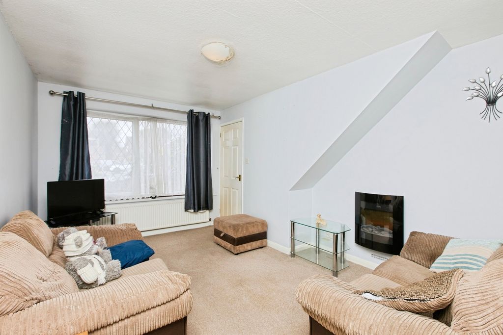 Property photo 3 of 18 Pbox-Img.Jpg