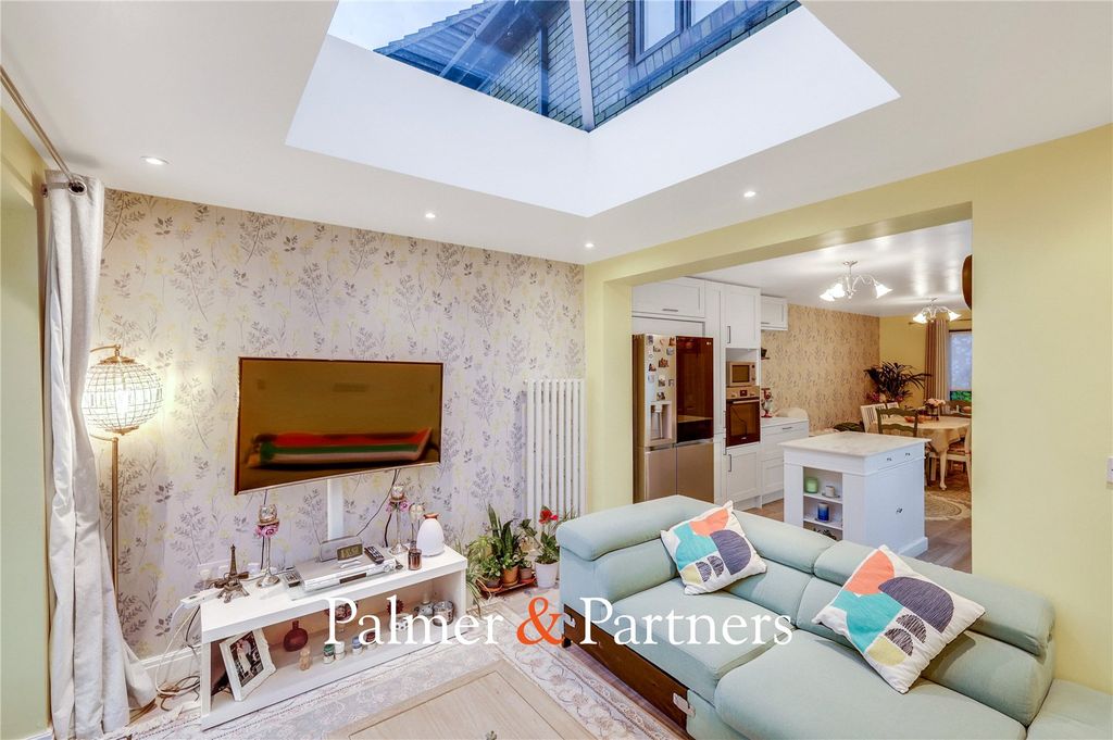 Property photo 3 of 25 Picture No. 49