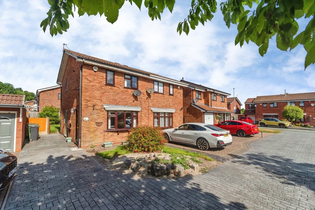 Property photo 1 of 17 Pbox-Img.Jpg