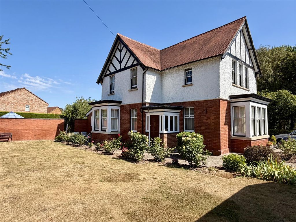 Property photo 1 of 35