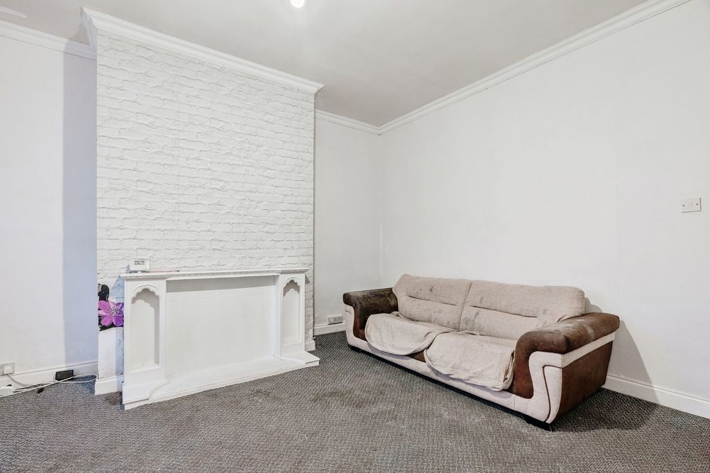 Property photo 3 of 15 Pbox-Img.Jpg