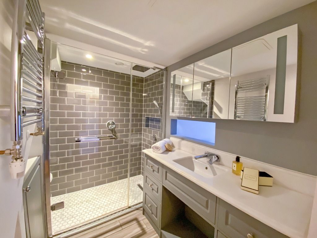 Property photo 3 of 20 Photo 3