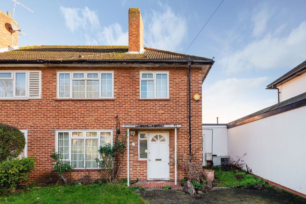 Property photo 1 of 12