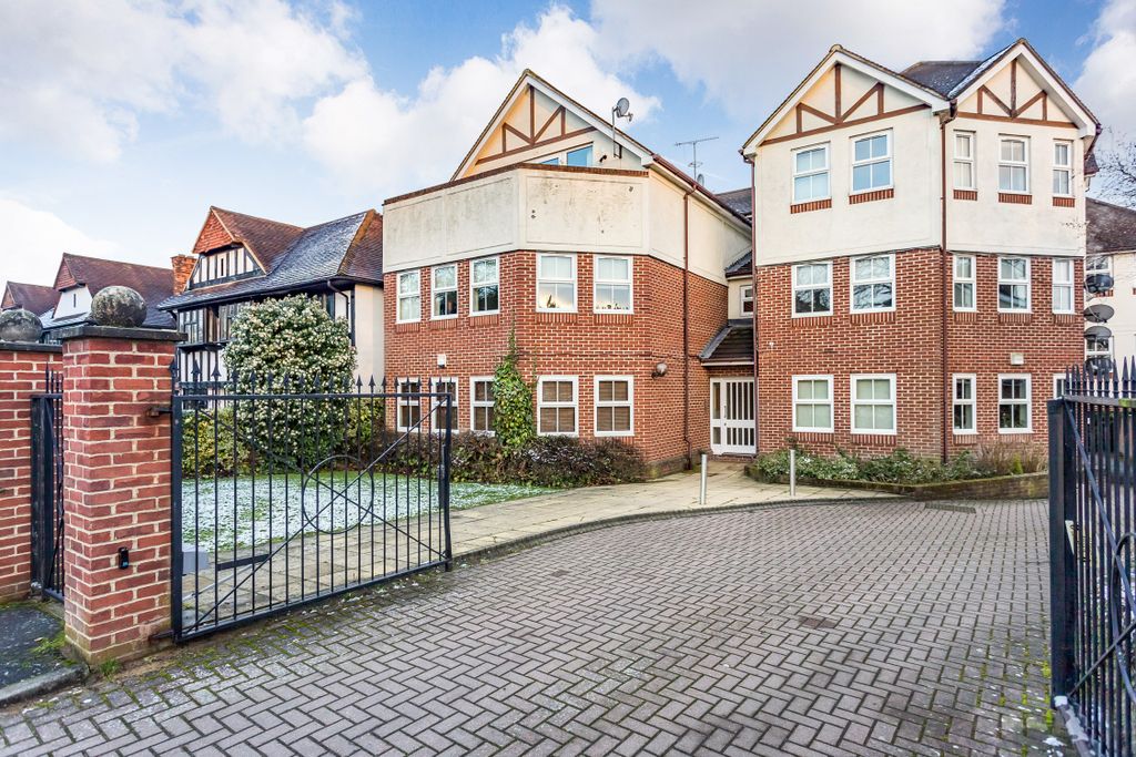 Property photo 1 of 6 2201201916_Ptwd_Flat