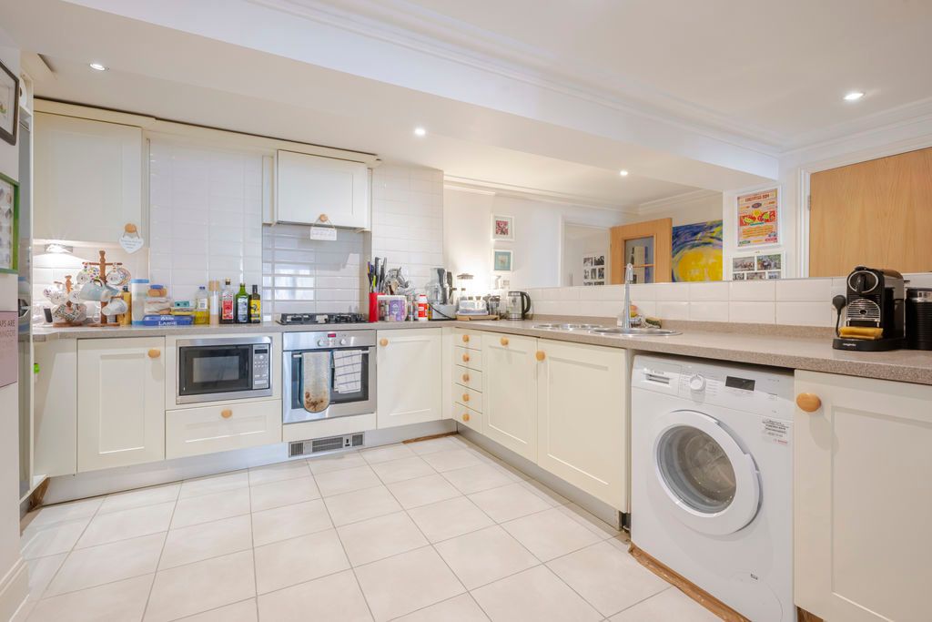 Property photo 3 of 27 Photo 40