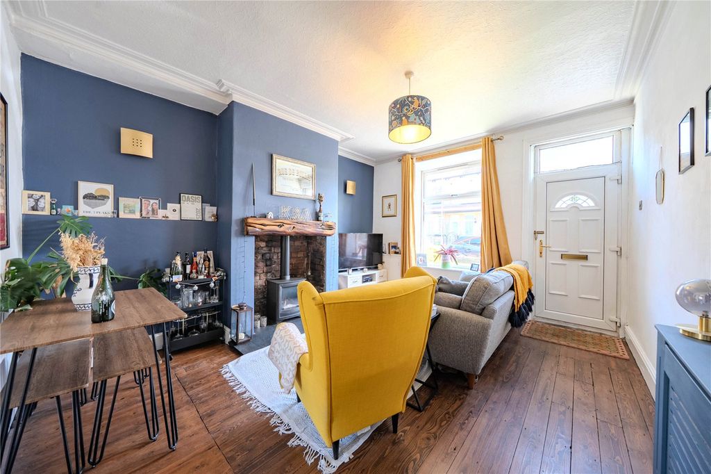 Property photo 2 of 16 Picture No. 04