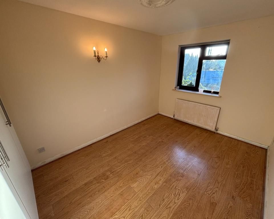 Property photo 3 of 5 3