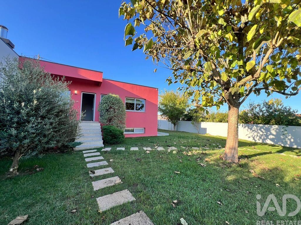 Property photo 2 of 30