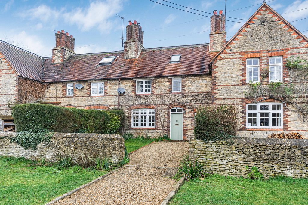 Property photo 1 of 28