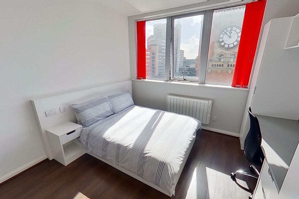 Property photo 2 of 4 This Inviting Double Bedroom Features Large Window...