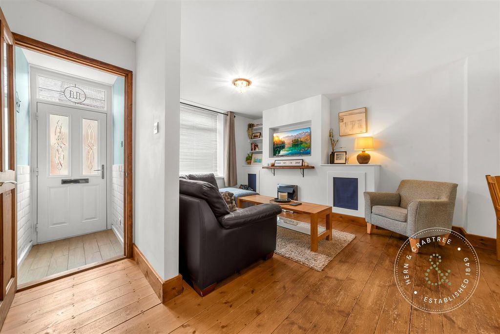 Property photo 2 of 36 Tynant-Street-19.Jpg