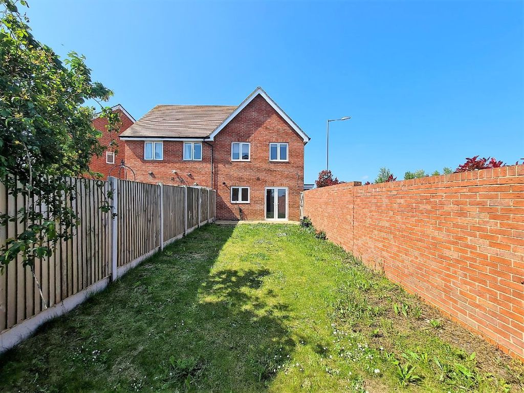 Property photo 2 of 24