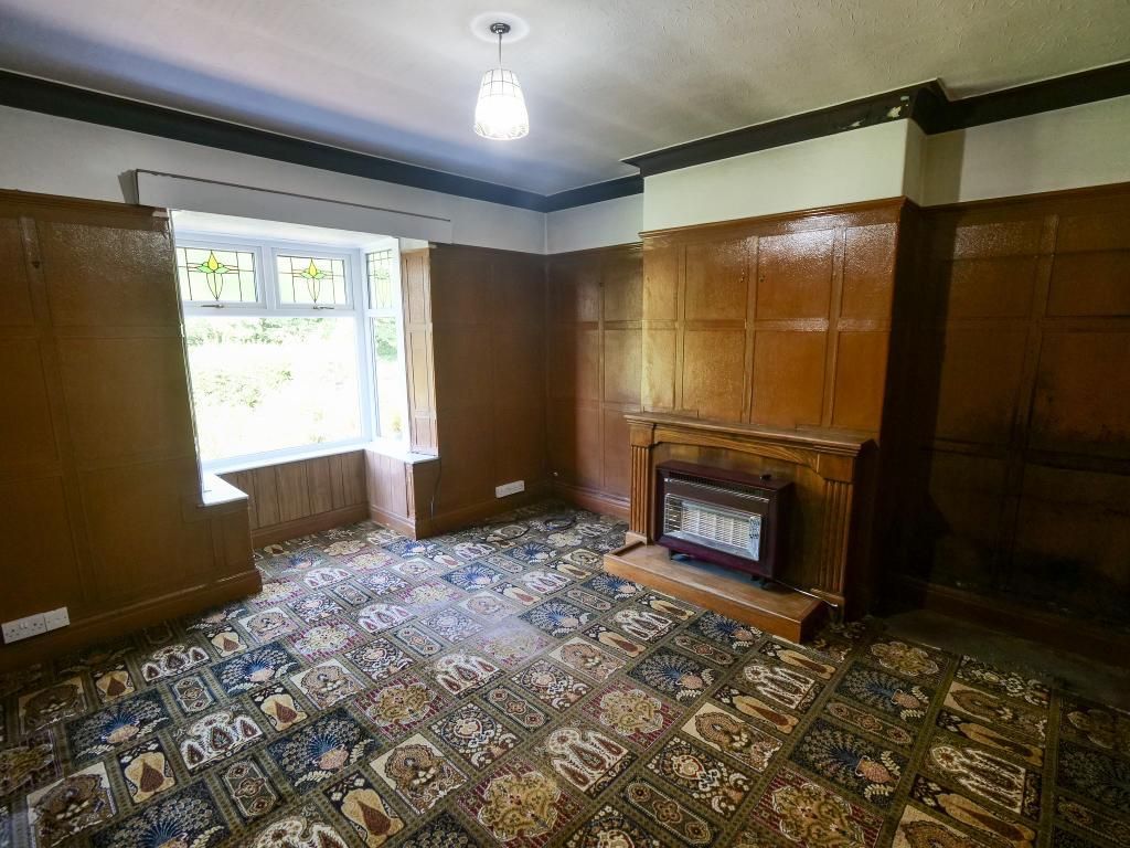 Property photo 3 of 14 Dining Room