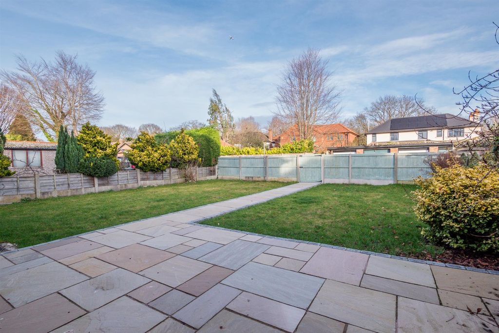 Additional image 27 of 3 bed semi-detached house for saleWarren Avenue, Knutsford WA16