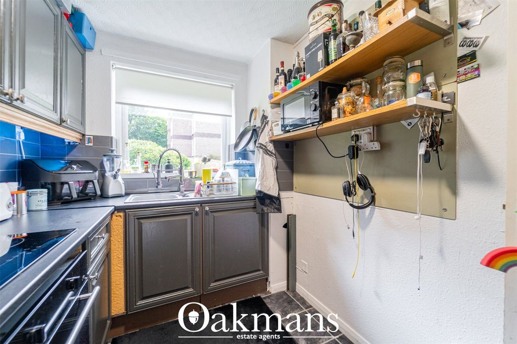 Property photo 3 of 12 Picture No. 02