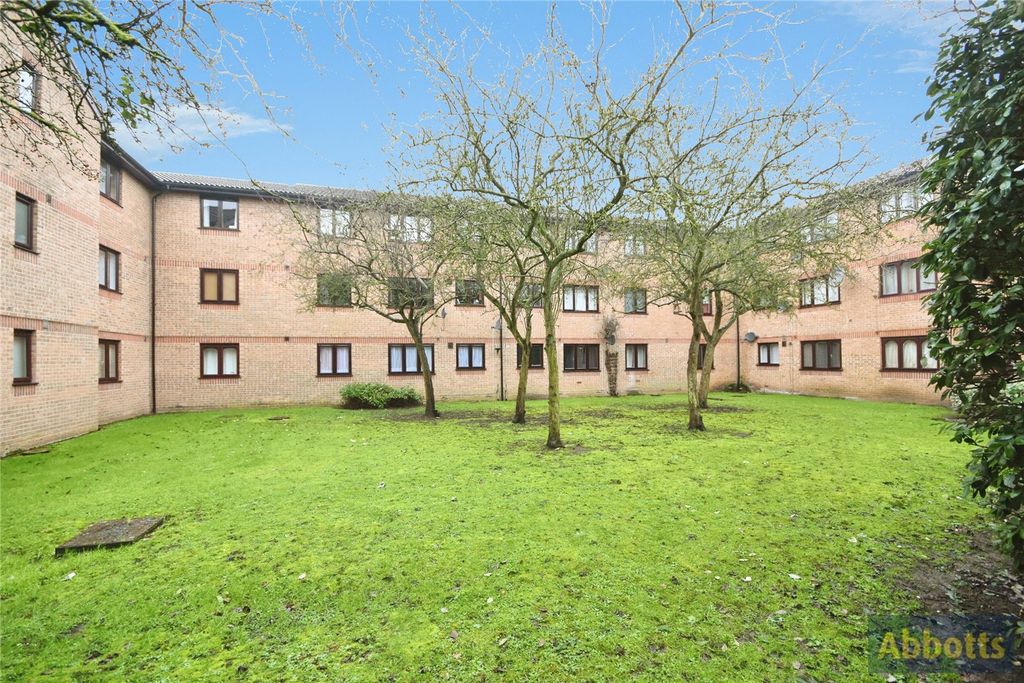 Property photo 1 of 37 Picture No. 49