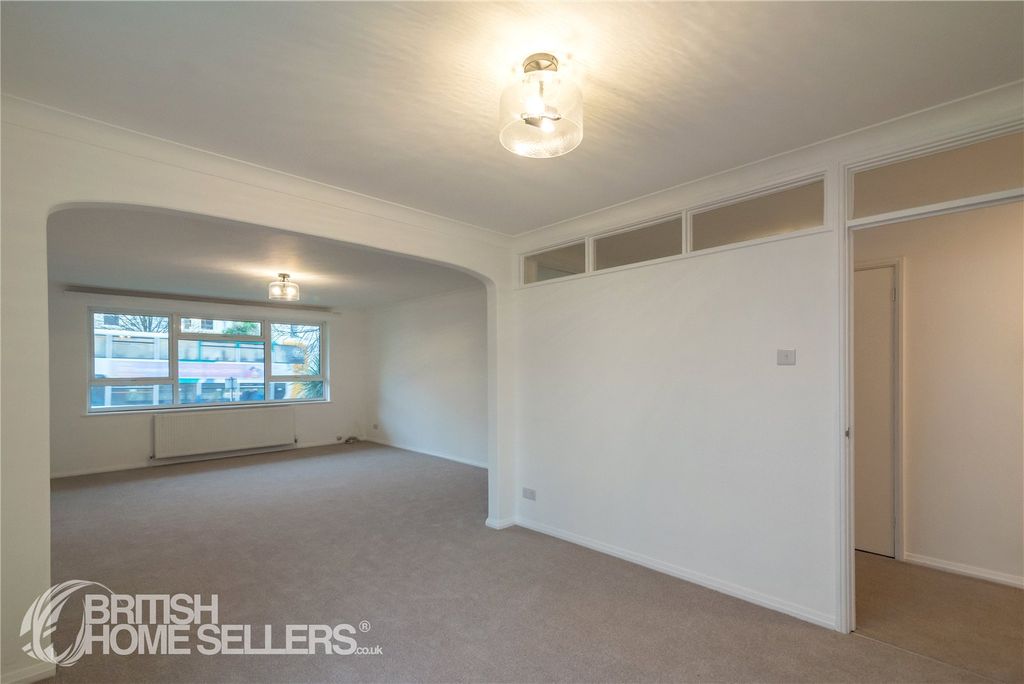 Property photo 2 of 12 Picture No. 13