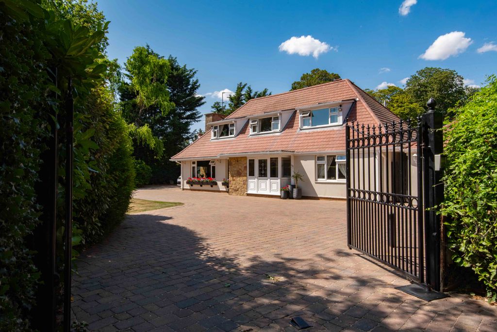 Property photo 1 of 47
