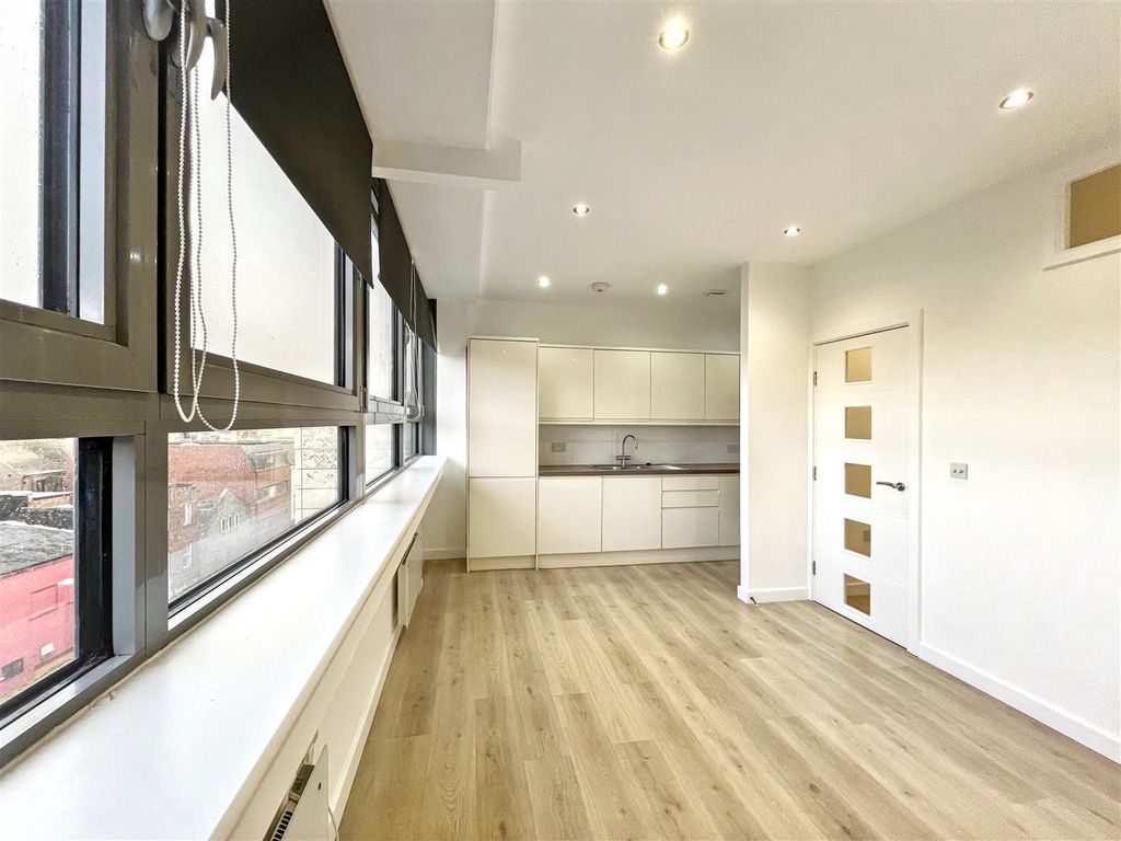 Property photo 2 of 7 Img_2931 (1).Jpg