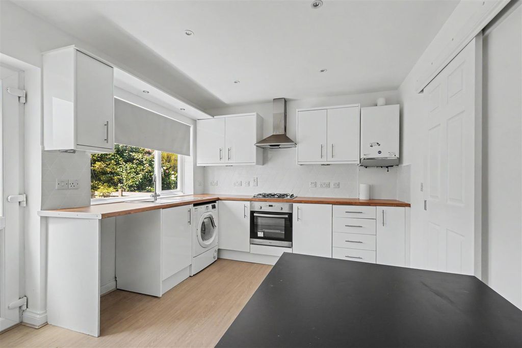 Property photo 3 of 19 Kitchen Diner_1.Jpeg