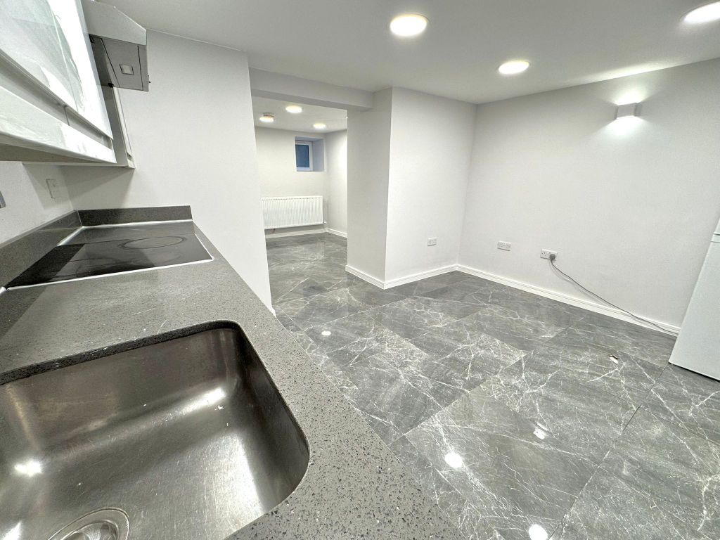 Property photo 3 of 26