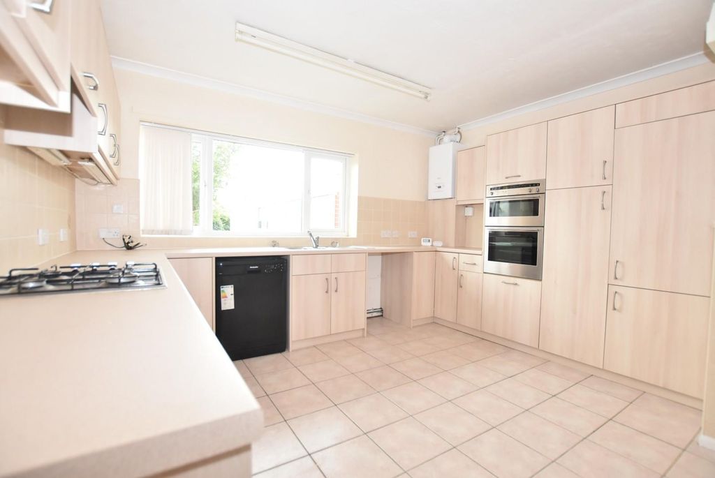 Property photo 3 of 38 Kitchen 1.Jpg