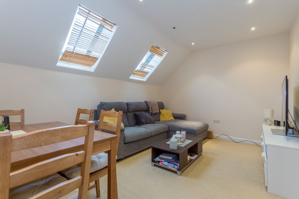 Property photo 2 of 6 Photo 3