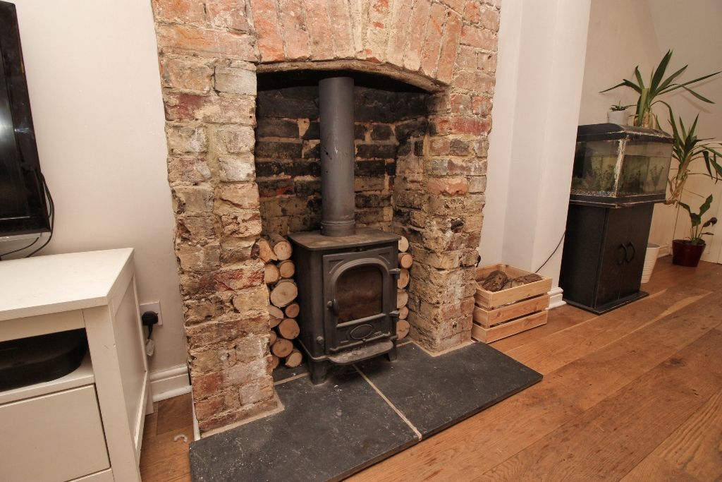 Property photo 3 of 12 Feature Shot