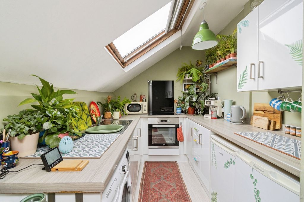 Property photo 3 of 19 Pbox-Img.Jpg