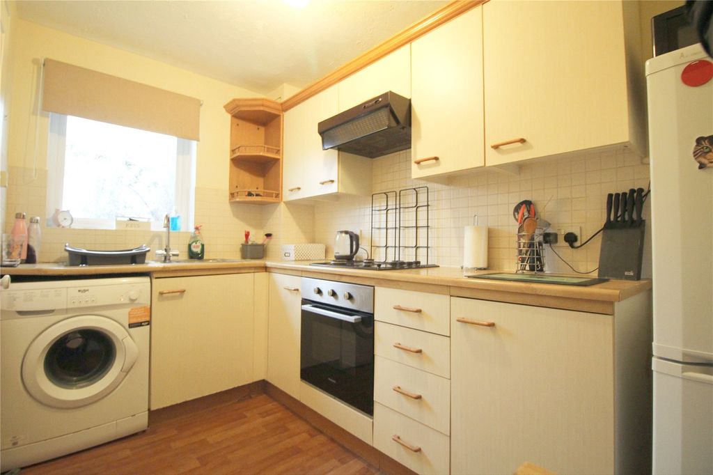 Property photo 2 of 8 Picture No. 05